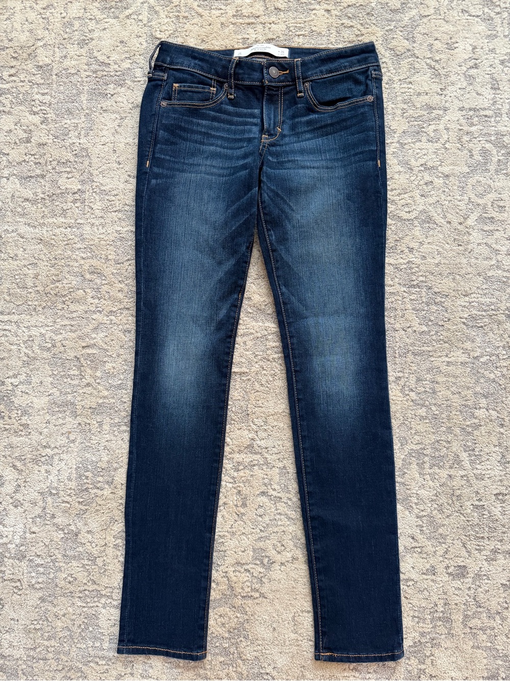 Abercrombie & Fitch Skinny Jeans Dark Wash Size 2S W26 L29